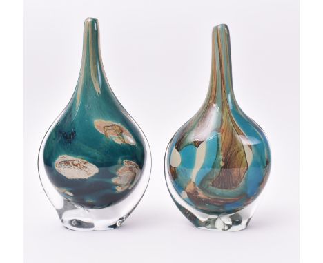 A pair of vintage 20th century circa 1970s Mdina studio art glass cut ice Lollipop vases. Each vase decorated in brown flashe