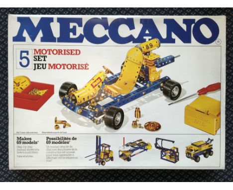 A Meccano ‘5’ motorised model making set