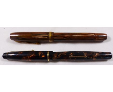 FOUNTAIN PENS. Wyvern No 81 fountain pen and Duofold type pen, both wih gold nibs