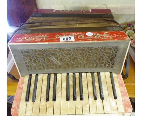 PIETRO ACCORDIAN. Vintage Pietro half size accordian