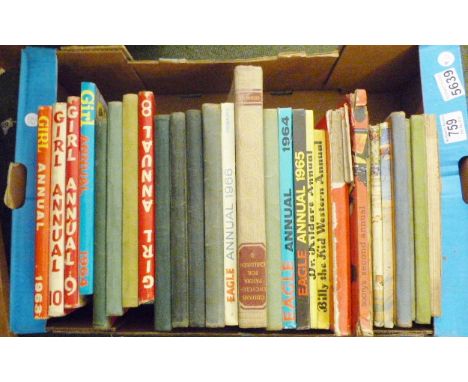 VINTAGE ANNUALS. Quantity of vintage annuals