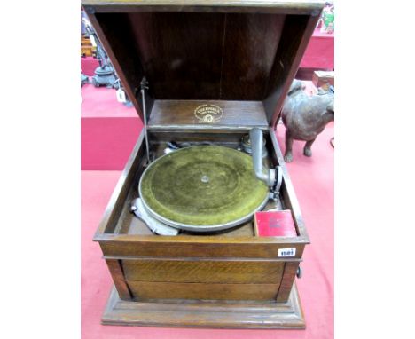 A Columbia Grafonola Oak Cased Table Top Gramophone, winder present.