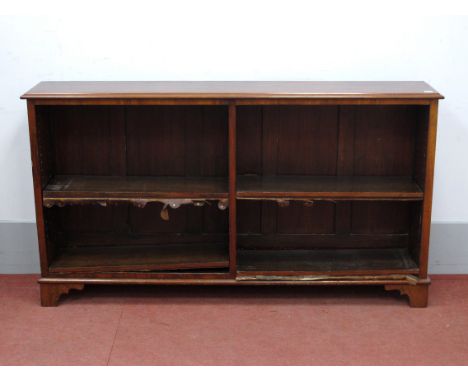 An Early XX Century Mahogany Open Bookcase, the top with a moulded edge, adjustable shelves on bracket feet, 90cm high, 164cm
