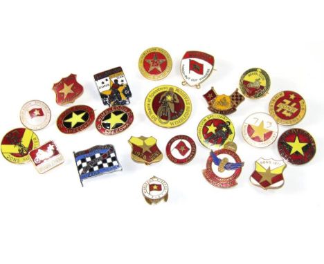 Vintage Speedway enamel badges Wimbledon Dons, mainly 1970's/80's, (22).