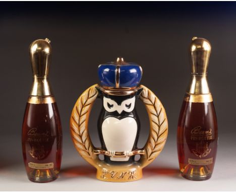 TWO BOTTLES OF BEAM'S PIN BOTTLE KENTUCKY BOURBON WHISKEY, and a ANOTHER IN A LIMITED EDITION OWL' PATTERN POTTERY FLASK, com