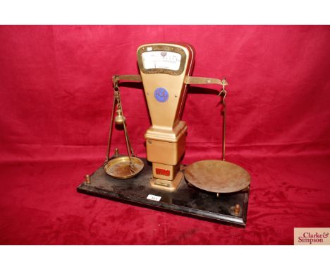 An Automatic Scale Co Ltd of London and Manchester light / heavy set of shop scales