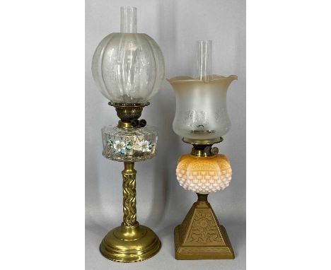 LATE 19TH CENTURY OIL LAMP with circular brass base and column, floral painted clear glass reservoir, Duplex twin burners, et