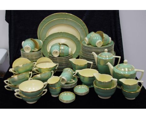 Extensive Mintons "Solano Ware" dinner set 111 pieces in total, including platters, dinner & entree plates, soup cups and sau