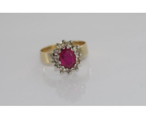 9ct gold ruby and gem set ring weight: approx 2.5 grams, size: L-M/6