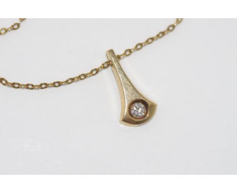 9ct yellow gold, diamond pendant and chain weight: approx 2 grams, chain size: approx 43cm, pendant size approx 1.5cm