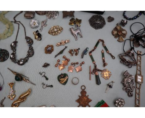 A yellow metal and jade Albert Watch chain, together with 9ct gold cufflinks and a large collection of costume jewellery incl