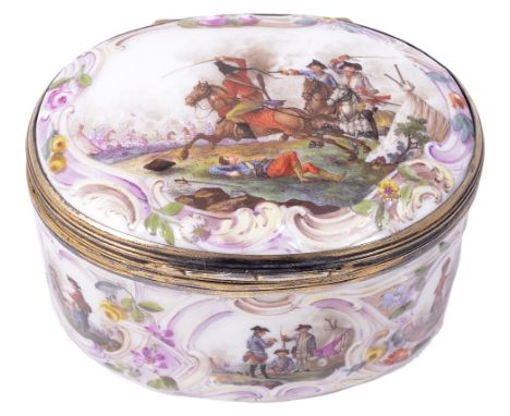 A MEISSEN SNUFF BOX, CIRCA 1750-60 oval, moulded with scrolls and flower sprigs surrounding 'Bataillenmalerei' and other mili