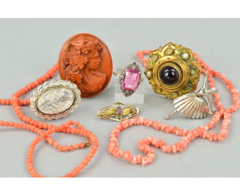 NINE ITEMS OF JEWELLERY to include a late Victorian silver oval shape brooch, a graduated coral bead necklace, a pink paste r