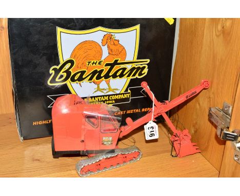 A BOXED SPECCAST COLLECTABLES SCHIELD BANTAM C-35 SHOVEL, No.CON001, box stamped 2185, 1/25 scale, appears largely complete a