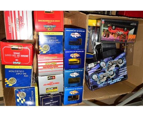 A QUANTITY OF BOXED AND UNBOXED MAINLY 1/24 SCALE DIECAST CARS, Burago, Massto, Majorette, New Ray, etc, includes many Jaguar