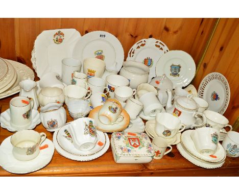 A COLLECTION OF CRESTED CHINA CUPS, SAUCERS, PLATES, ETC, including Cauldon, Florentine, Shelley, etc (over 30 pieces)