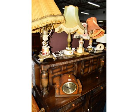 AN OAK CASED MANTLE CLOCK and five various table lamps with shades including onyx lamps (6)