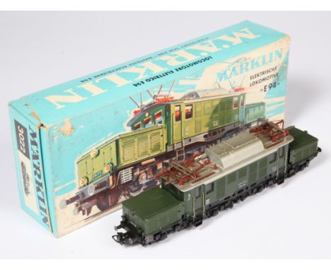 Marklin HO Gauge 3-rail Ref 3022 DB green Overhead Electric Locomotive Class E94 No. E94 276. Condition is Excellent Plus in 