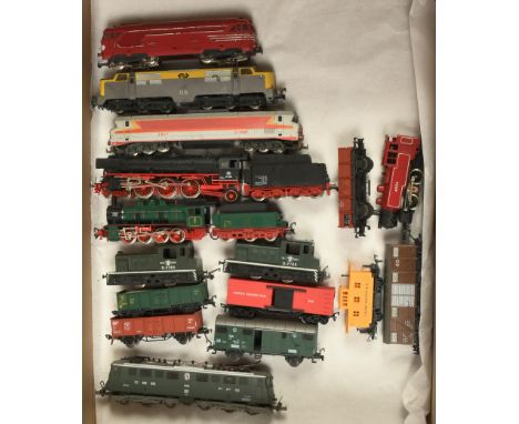 Lima, Fleischmann &amp; Similar mixed group of Locomotives and Rolling Stock (see photo). Conditions are Good to Excellent (u