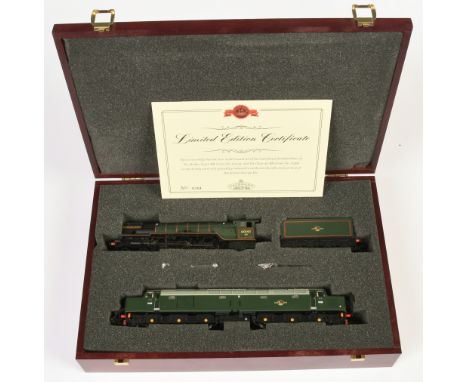 Bachmann 30-090 (Limited Edition) 15th Anniversary Set containing 4-6-2 BR A1 Class Steam Locomotive No. 60143 "Sir Walter Sc