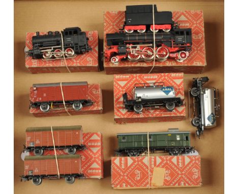 Marklin HO 3-rail Locomotives and Rolling stock - DA800 '23 014', CM800 '89 005', Plus 2ST 304A, 306/1S and 329/4 Plus others