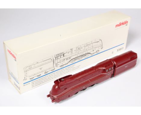 Marklin HO Gauge 3-rail Ref 33911 4-6-2 Streamlined Class 03 Steam Locomotive No. 03 1012. Condition is Excellent Plus to Nea