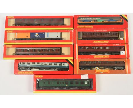 Hornby (GB) &amp; Hornby (China) Mixed group of Wagons and Coaches. To include R. 4609A BR (SR) Mk1 Brake 2nd Class Coach wit