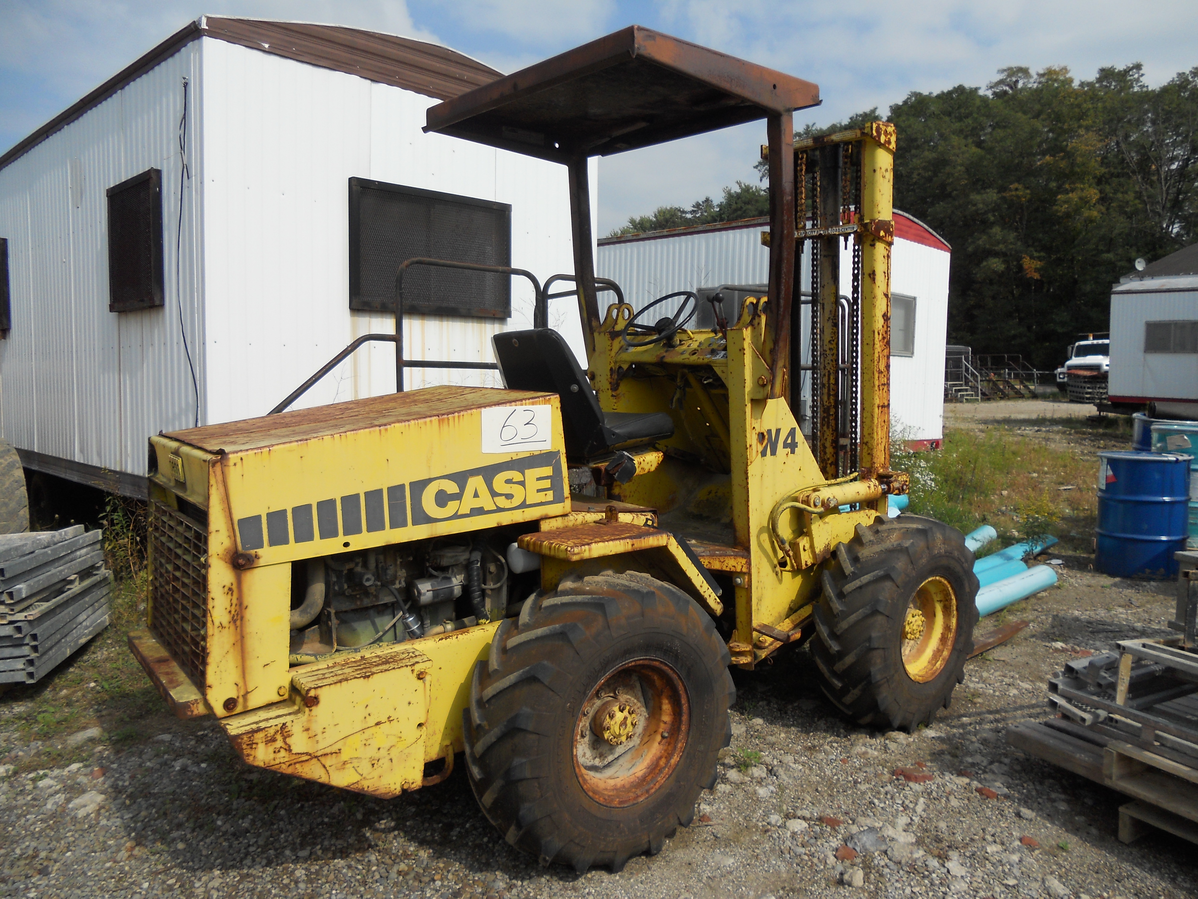 Case W4 Articulating Doublemast Forklift, 4 Wheeldrive, Diesel, 2500 lb