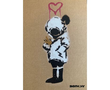 BANKSY DISMALAND – D’APRESBombe aérosol et pochoir sur carton, signé et numéroté à 50 exemplaires.Art gratuit de la peinture 