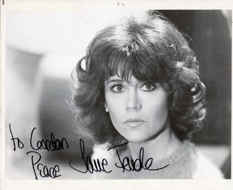 Jane Fonda signed 10x8 inch black and white photo dedicated. Jane Seymour Fonda born December 21, 1937, is an American actres
