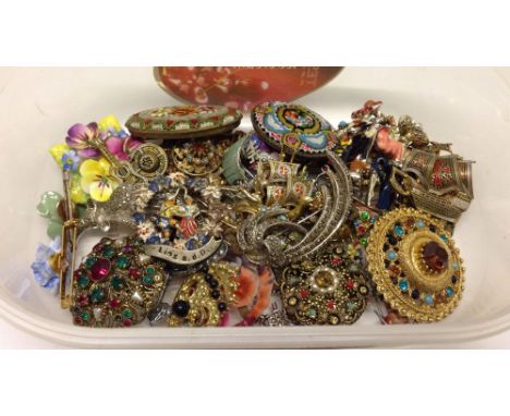 A good collection of vintage brooches including marcasite, flligree metal set with coloured stones, micro mosaic and porcelai
