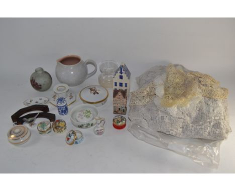 TRAY CONTAINING POOLE POTTERY, LACE ETC