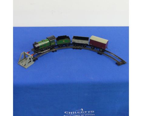 A Hornby 'O' gauge clockwork Locomotive, no.45746 in green and red, with tender marked British Railways, 2 wagons, keys, trac