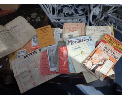 A COLLECTION OF VINTAGE GUIDES and ephemera