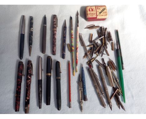 A COLLECTION OF VINTAGE FOUNTAIN PENS and similar items to include pencils