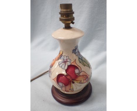 A MOORCROFT TABLE LAMP 