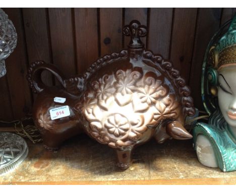 KITCSH BULL DECANTER. L36CM