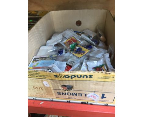 BOX OF MODEL FIGURES