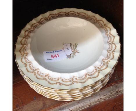 SIX WORCESTER CROMWELL DISHES