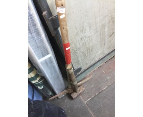 HAMMER & PICK AXE