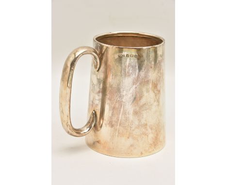 AN EARLY 20TH CENTURY SILVER TANKARD, polished tapered form with C handle, hallmarked 'Wilmot Manufacturing Co' Birmingham 19