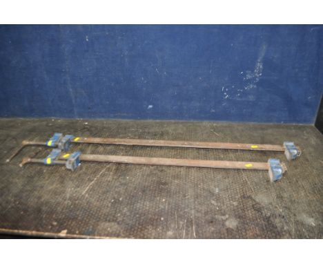 TWO RECORD 133 SASH CRAMPS, one at 106cm, the other at 90cm long (2)