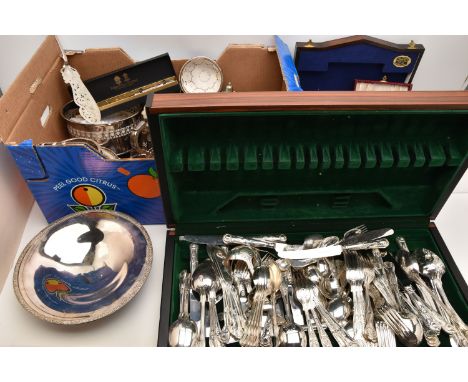 A BOX OF ASSORTED WHITE METAL WARE, to include coasters, a large EPNS bowl with pierced rim, a floral embossed bowl, fish ser