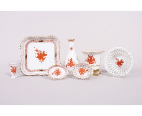 Konvolut Porzellanteile, Herend, Ungarn, Dekor "Apponyi Orange", 20.Jh. Porzellan, orange und gold bemalt, bestehend aus vier