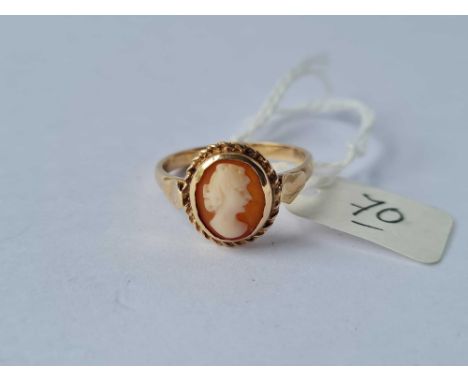 A 9ct cameo ring size P 3g inc
