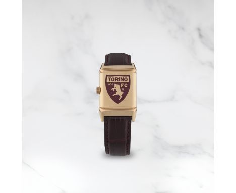 JAEGER-LECOULTRE. MONTRE BRACELET EN OR ROSE 18 CARATS RECTANGULAIRE REVERSIBLE MOUVEMENT MECANIQUE EDITION LIMITEE AVEC ECUS