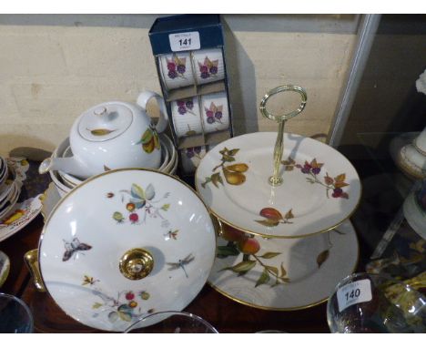 A Collection of Royal Worcester Evesham China Together with Royal Worcester Strawberry Lidded Tureen 