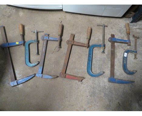 A SELECTION OF G-CLAMPS AND SASH CLAMPS