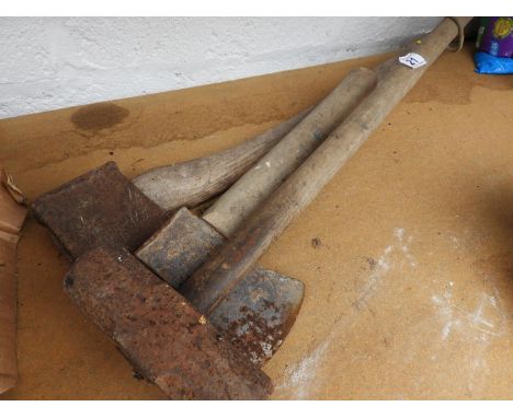 Axe and Sledge Hammer 