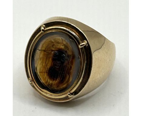 A  yellow metal and carved hardstone intaglio ring, ring size JIntaglio with 3 chips, and 1 crack running horizontally just a